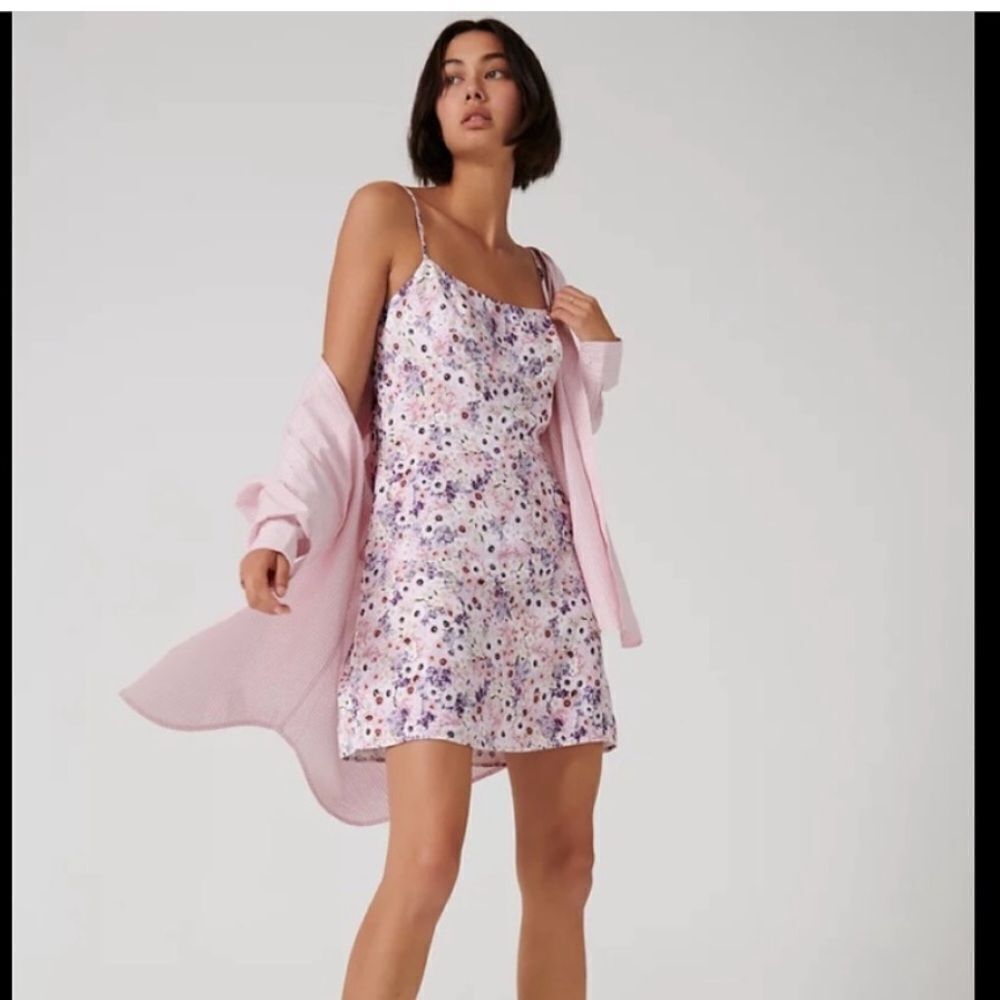 EUC Aritzia Sunday Best Jackson Dress in Powder Pink/Lav Ash